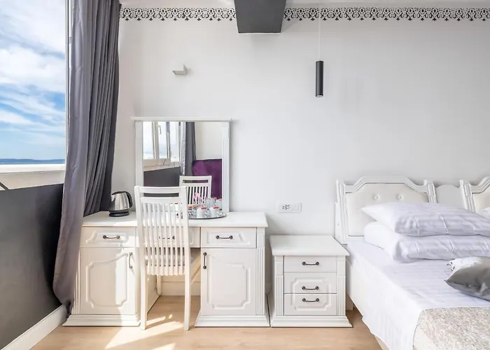 Charming 3* Σπλιτ