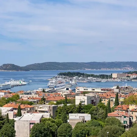 Guest house Charming Split